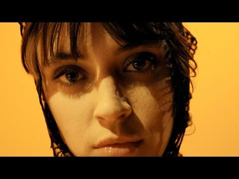 Pomme — Pomme - saisons, le film: automne