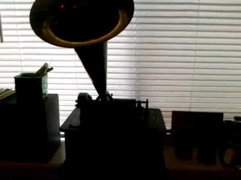 Van Eps' Banjo Orchestra — Edison Standard D Cylinder Phonograph plays Kakuda - Van Eps Banjo Orchestra