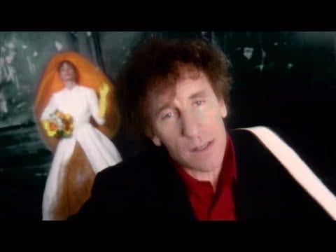 Alain Souchon — Alain Souchon - L'amour à la machine (Clip officiel)