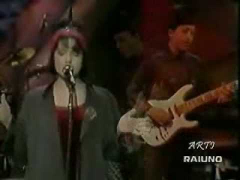 Matia Bazar — MATIA BAZAR - CACCIA ALLE STREGHE [RED CORNER]