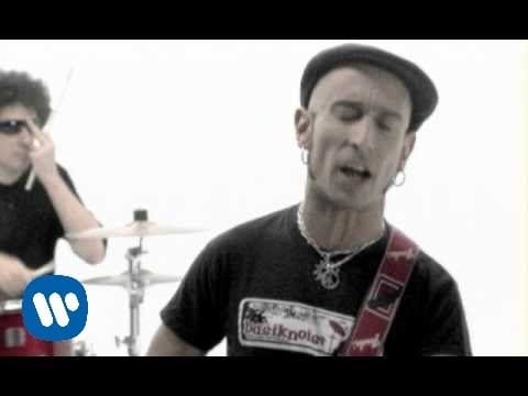Fito & Fitipaldis — Fito & Fitipaldis - Por la boca vive el pez (Videoclip oficial)
