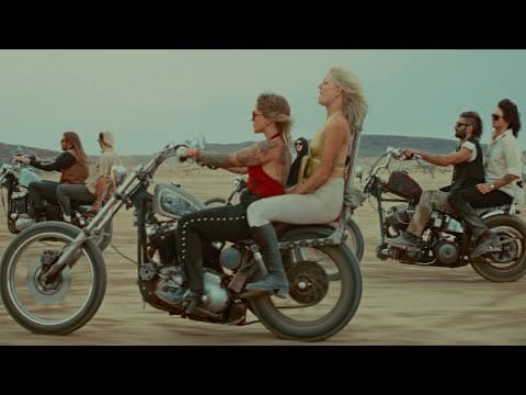 Amyl and the Sniffers — "Big Dreams"