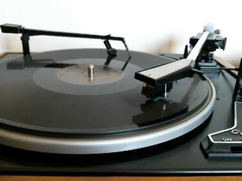 Joe "Fingers" Carr — Joe 'Fingers' Carr and Candy Candido - Snuggle Bug (78rpm - 1951)