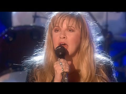 Fleetwood Mac — Fleetwood Mac - The Chain (Official Music Video) [HD]