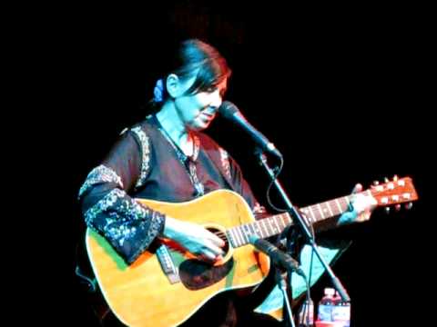Bonnie Koloc — Bonnie Koloc "Roll Me On The Water" w/Don Stille