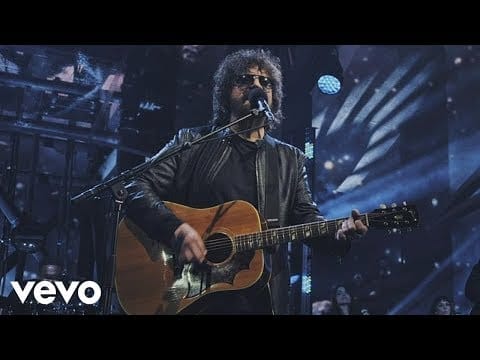 Electric Light Orchestra — Jeff Lynne's ELO - Turn to Stone (Live at Wembley Stadium)