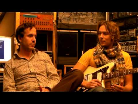 Ulrich Schnauss — Ulrich Schnauss and Jonas Munk (pedigreecuts).mpg
