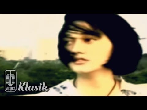 Nike Ardilla — Nike Ardilla - Tinggallah Kusendiri (Official Karaoke Video)