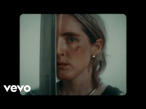 Shura — America