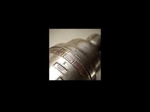 Richard Cheese & Lounge Against The Machine — Richard Cheese "Killing In The Name" (from 2011 "A Lounge Supreme" album)