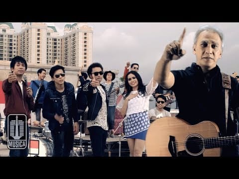 Iwan Fals — [ALL STARS] IWAN FALS NOAH NIDJI GEISHA D'MASIV - Abadi (Official Music Video)
