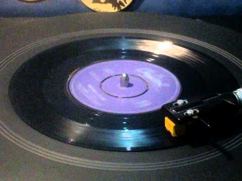 The Johnny Otis Show — Johnny Otis Show Mumblin Mosie.
