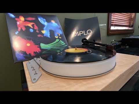 Diplo — Diplo - Diplo - D1 - Make You Happy Ft. WhoMadeWho - Live Vinyl Recording