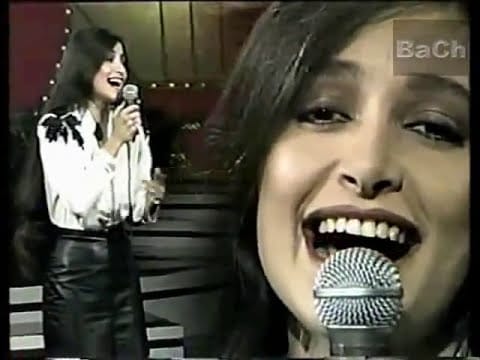Daniela Romo — *BUGIE* (Mentiras) - DANIELA ROMO - 1983 (REMASTERIZADO) / DANIELA ROMO CANTANDO EN ITALIANO...