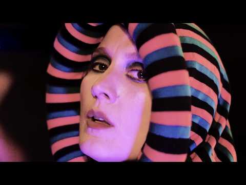 Cate Le Bon — Running Away