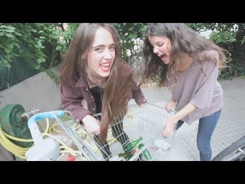 Hinds — HINDS | Bamboo (Official and unique video)