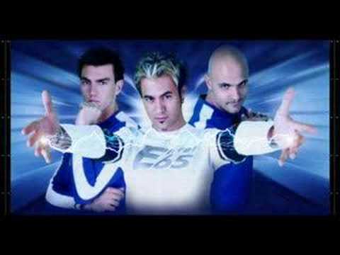 Sally Can Dance — eiffel 65- you spin me round