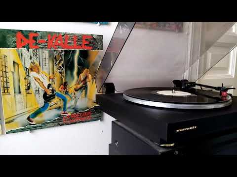 De Kalle — DE KALLE: Mueve la cabeza y los pies - (Album: Las dos caras de la moneda - 1991)