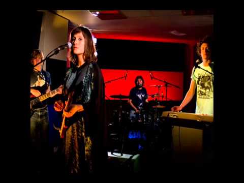 Cate Le Bon — Cate Le Bon - Disappear