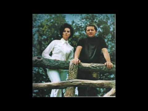 Jerry Lee Lewis — Seasons of My Heart  JERRY LEE LEWIS and LINDA GAIL LEWIS