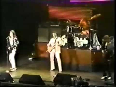 Foghat — Foghat Eight Days on the Road Live 1974 Rock and Roll Outlaws TV Performance