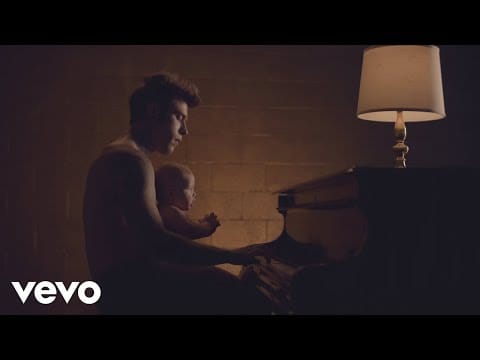 Fedez — Fedez - Prima di ogni cosa (Official Video)