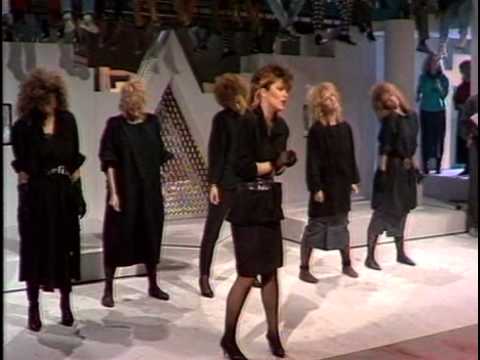 Dolly Dots — Dolly Dots - Give The Girl A Break (1984, sound remastered, HQ)