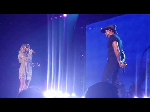 Faith Hill — SPEAK TO A GIRL - Tim McGraw & Faith Hill Soul2Soul Tour 2017