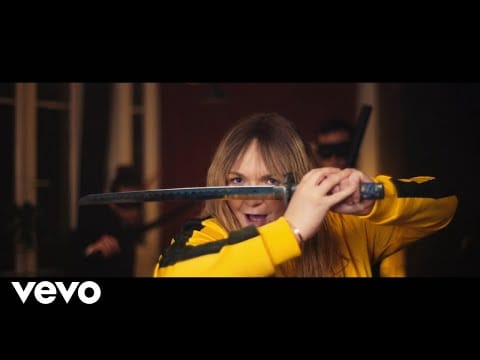 Lola Dubini — Lola Dubini - Pourquoi on s'aime (Clip officiel)
