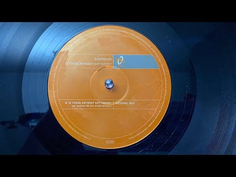 Bassheads — Bassheads - Is There Anybody Out There? (Original Mix)