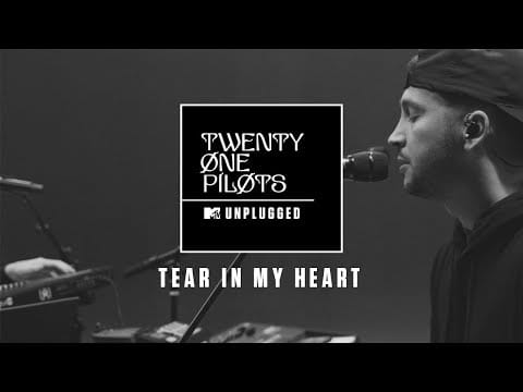 Twenty One Pilots — Tear in My Heart (MTV Unplugged)