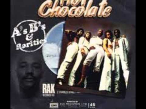 Hot Chocolate — HOT CHOCOLATE - WHAT KINDA BOY YOU'RE LOOKIN' FOR  ( GIRL )  VINYL 1983