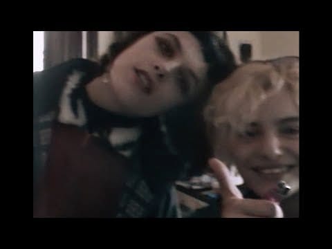Buenos Vampiros — Buenos Vampiros / Momentos [Official Video]