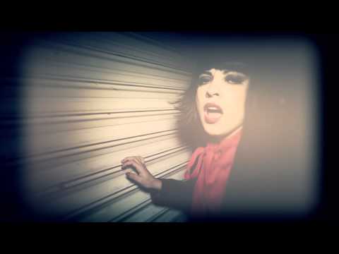 Mon Laferte — Mon Laferte Lo que pido (Official video)