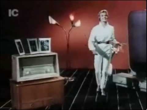 Dimitri From Paris — DIMITRI from PARIS, " Une Very Stylish Fille ", ( Album : SACREBLEU )