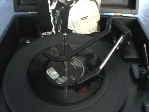 Wayne County — Wayne County & The Electric Chairs - F**k Off (7" single)