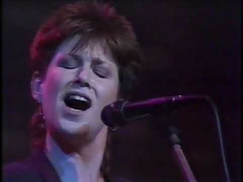 Shona Laing — Shona Laing - "South" album live performance (1987)