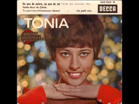 Tonia (3) — Tonia - Un Petit Rien