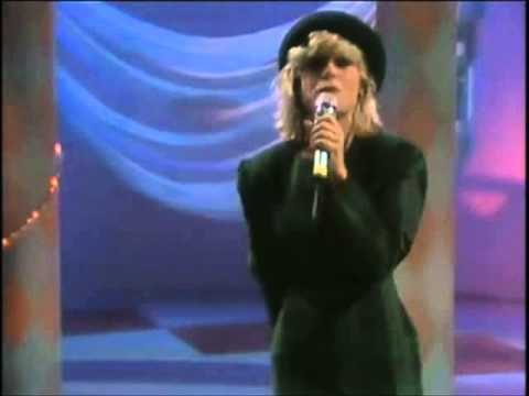 Pernilla Wahlgren — Pernilla Wahlgren - Stuck Together (Lördag med Larssons 1988)
