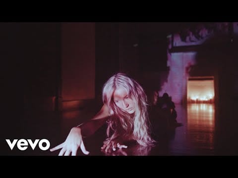 Lennon Stella — Lennon Stella - Fear Of Being Alone (Official Video)