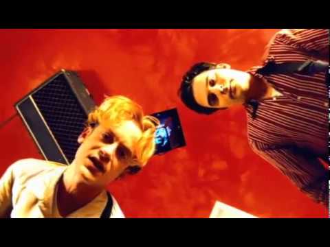 Fountains of Wayne — Fountains Of Wayne - Radiation Vibe (Official Music Video)