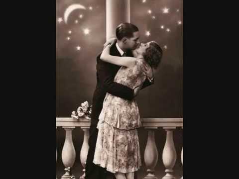 Ted Weems And His Orchestra — A Kiss In The Moonlight- Goodrich Silvertown Cord Orchestra