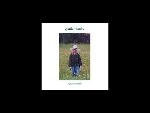 Rebe — daniel daniel - las de la intuicion
