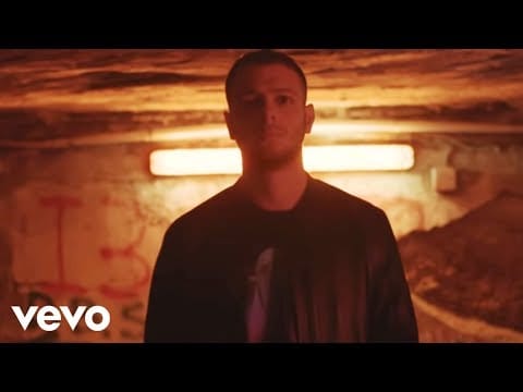 Anastasio (4) — Anastasio - La fine del mondo (Official Video)