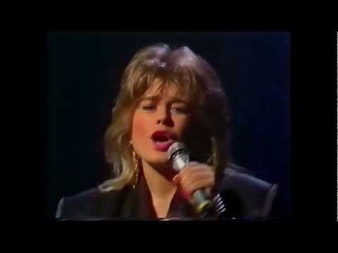 Pernilla Wahlgren — Pernilla Wahlgren - Love On You - Jullovsmorgon 1985 Morgonstjärnan
