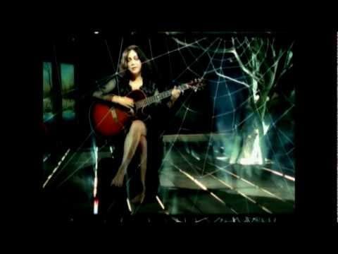 Nazan Öncel — NAZAN ÖNCEL & TARKAN - Nereye Böyle