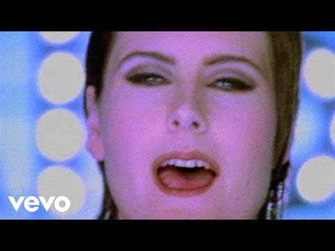 Alison Moyet — Alison Moyet - Falling (Video)