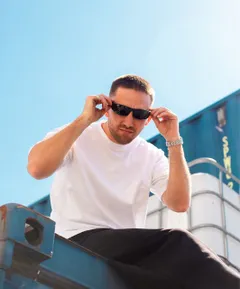 Art Brut, We Are Scientists