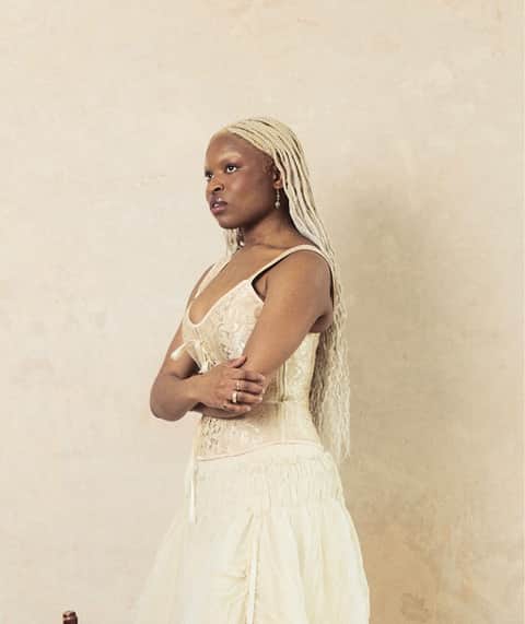 Essence Martins