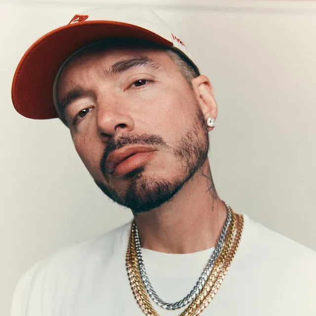 Rojo (Live Performance) by J Balvin